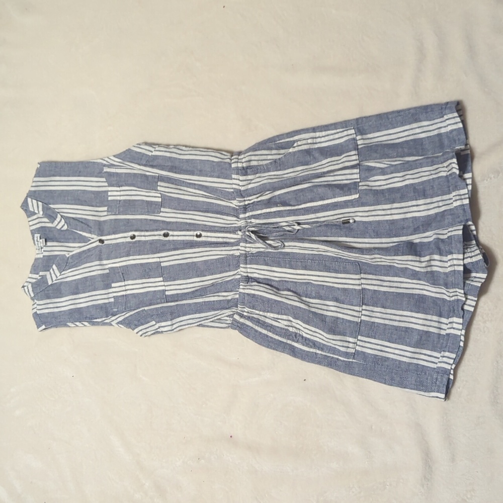Love, Fire Striped Sleeveless Blue And White Romper size Small